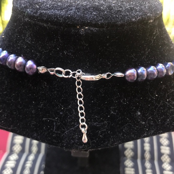 Iridescent ‘Black Pearl’ Necklace and Earring Set - Picture 6 of 7